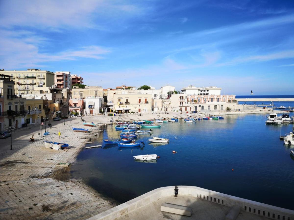 La Torretta Di Gigi - Soggiorno In Torre Medievale Bisceglie Extérieur photo